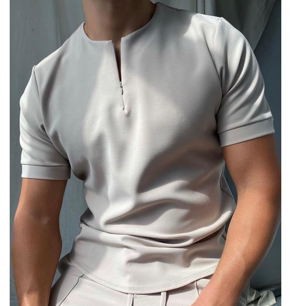 Solid color polo shirt without zipper